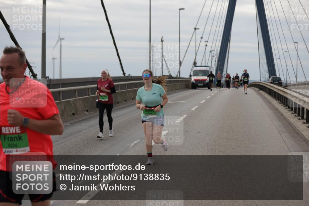 03.10.2025 - Köhlbrandbrückenlauf Jannik Wohlers http://msf.ph/oto/9138835 03.10.2025 16:09:04 Position 1 8284, 8298 meine-sportfotos.de