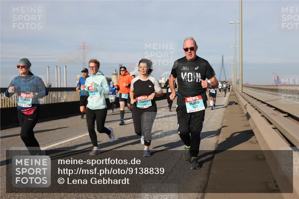 03.10.2025 - Köhlbrandbrückenlauf Lena Gebhardt http://msf.ph/oto/9138839 03.10.2025 09:56:32 Position 2 2079, 1745, 1796, 3327 meine-sportfotos.de