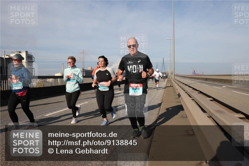 03.10.2025 - Köhlbrandbrückenlauf Lena Gebhardt http://msf.ph/oto/9138845 03.10.2025 09:56:33 Position 2 2079, 1796, 3827 meine-sportfotos.de