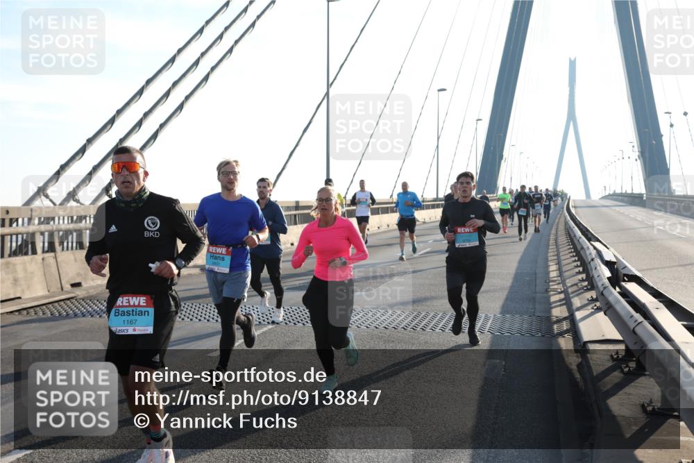 03.10.2025 - Köhlbrandbrückenlauf Yannick Fuchs http://msf.ph/oto/9138847 03.10.2025 08:23:14 Position 2 2801, 1167 meine-sportfotos.de