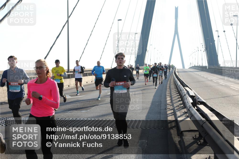 03.10.2025 - Köhlbrandbrückenlauf Yannick Fuchs http://msf.ph/oto/9138853 03.10.2025 08:23:14 Position 2 1052, 3775 meine-sportfotos.de