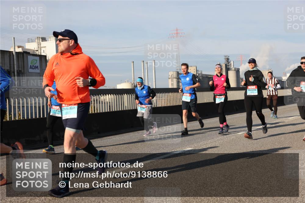 03.10.2025 - Köhlbrandbrückenlauf Lena Gebhardt http://msf.ph/oto/9138866 03.10.2025 09:56:34 Position 2 2007, 1979 meine-sportfotos.de