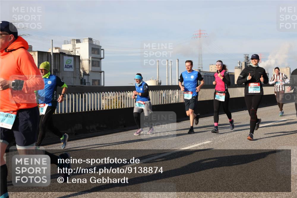 03.10.2025 - Köhlbrandbrückenlauf Lena Gebhardt http://msf.ph/oto/9138874 03.10.2025 09:56:35 Position 2 007, 1979 meine-sportfotos.de