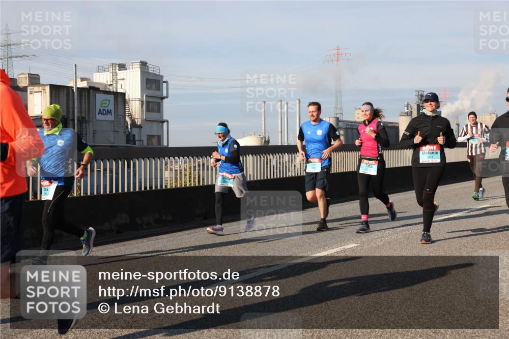 03.10.2025 - Köhlbrandbrückenlauf Lena Gebhardt http://msf.ph/oto/9138878 03.10.2025 09:56:35 Position 2 1979 meine-sportfotos.de