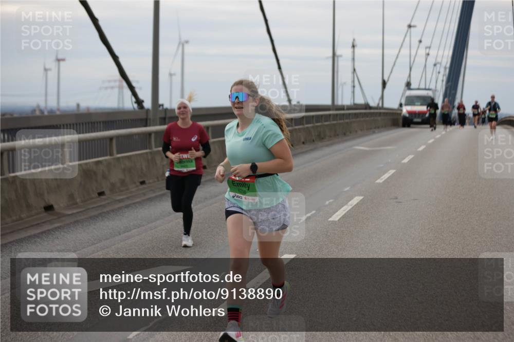 03.10.2025 - Köhlbrandbrückenlauf Jannik Wohlers http://msf.ph/oto/9138890 03.10.2025 16:09:06 Position 1 8298 meine-sportfotos.de