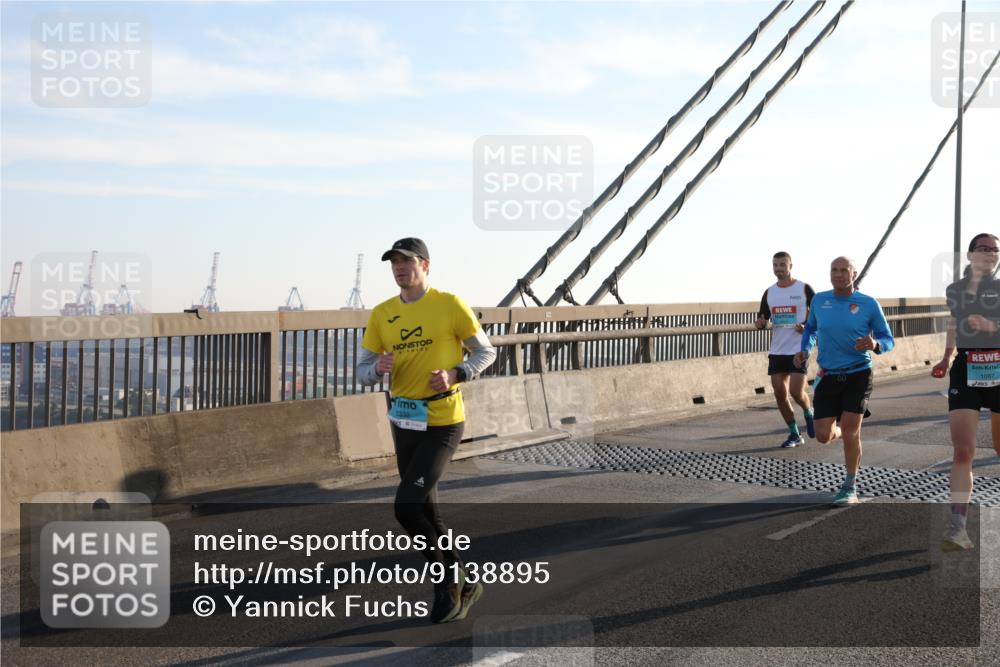 03.10.2025 - Köhlbrandbrückenlauf Yannick Fuchs http://msf.ph/oto/9138895 03.10.2025 08:23:16 Position 2 3332, 1087 meine-sportfotos.de