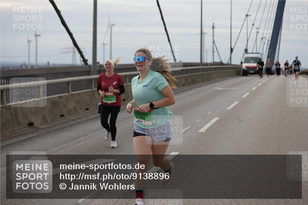 03.10.2025 - Köhlbrandbrückenlauf Jannik Wohlers http://msf.ph/oto/9138896 03.10.2025 16:09:06 Position 1 001, 8298 meine-sportfotos.de