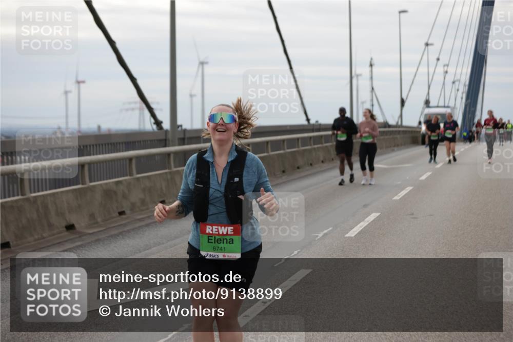 03.10.2025 - Köhlbrandbrückenlauf Jannik Wohlers http://msf.ph/oto/9138899 03.10.2025 16:09:20 Position 1 8741 meine-sportfotos.de