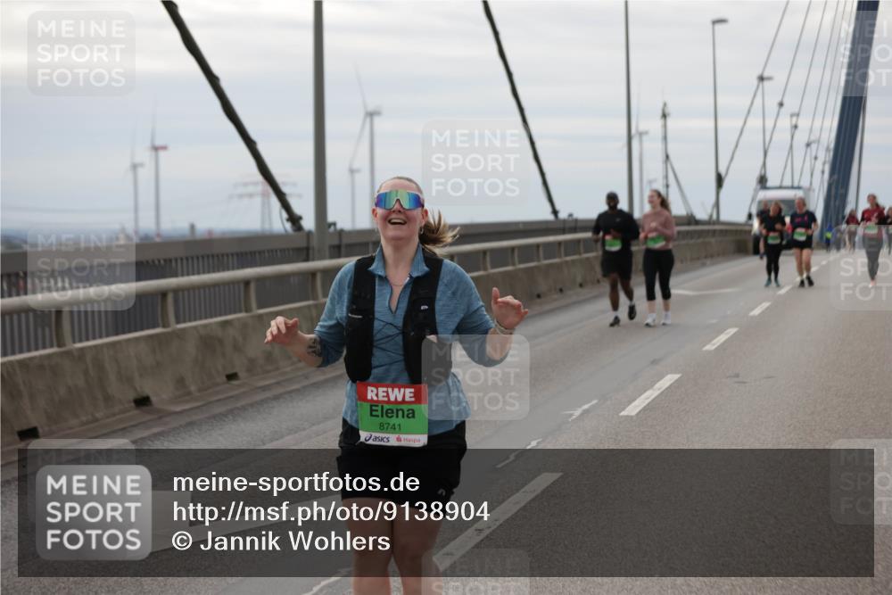 03.10.2025 - Köhlbrandbrückenlauf Jannik Wohlers http://msf.ph/oto/9138904 03.10.2025 16:09:20 Position 1 8741 meine-sportfotos.de