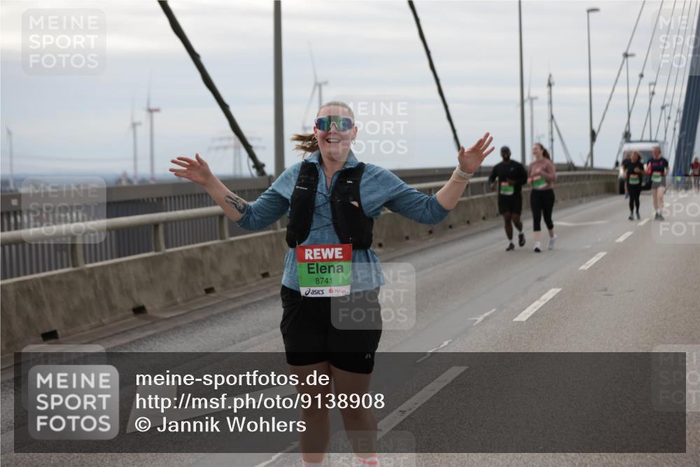 03.10.2025 - Köhlbrandbrückenlauf Jannik Wohlers http://msf.ph/oto/9138908 03.10.2025 16:09:20 Position 1 8741 meine-sportfotos.de
