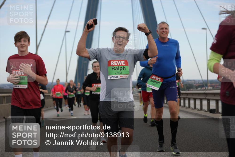 03.10.2025 - Köhlbrandbrückenlauf Jannik Wohlers http://msf.ph/oto/9138913 03.10.2025 15:28:37 Position 1 302, 7603, 7363 meine-sportfotos.de