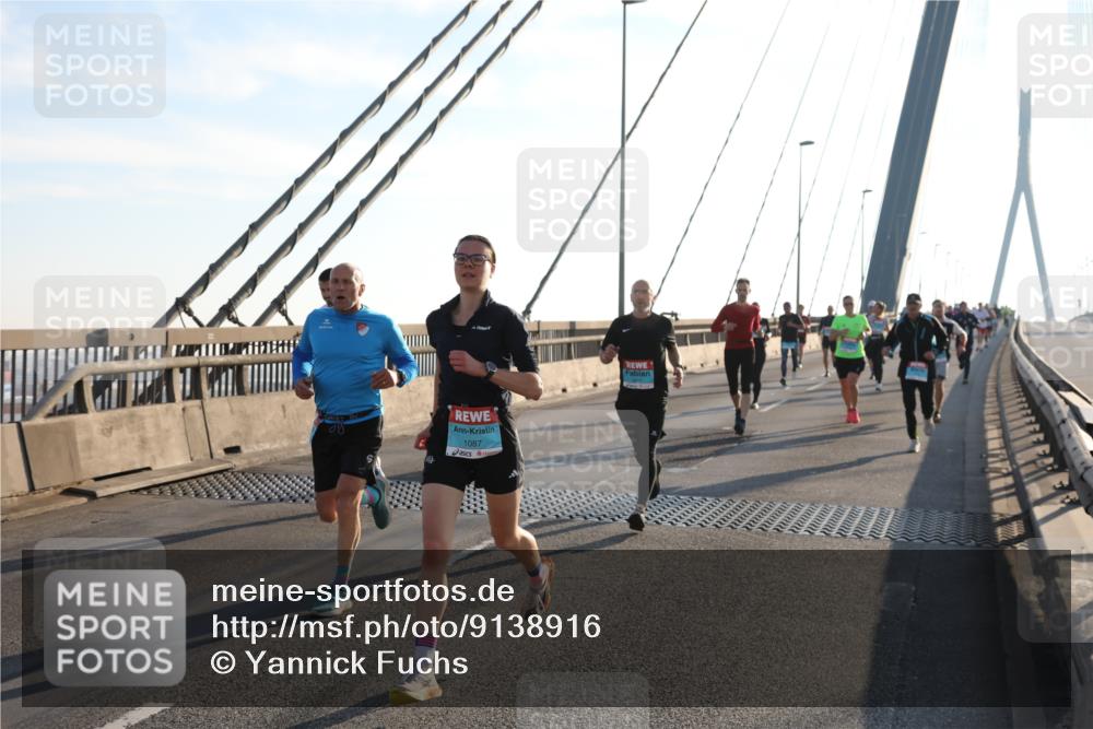 03.10.2025 - Köhlbrandbrückenlauf Yannick Fuchs http://msf.ph/oto/9138916 03.10.2025 08:23:17 Position 2 1087 meine-sportfotos.de