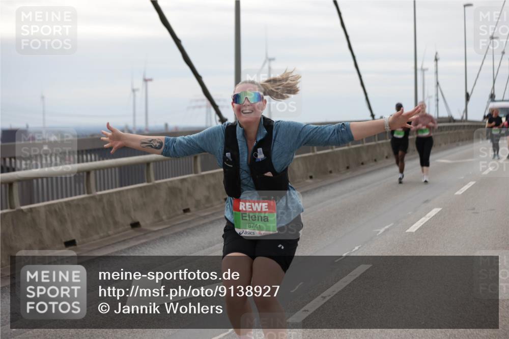 03.10.2025 - Köhlbrandbrückenlauf Jannik Wohlers http://msf.ph/oto/9138927 03.10.2025 16:09:20 Position 1 8741 meine-sportfotos.de