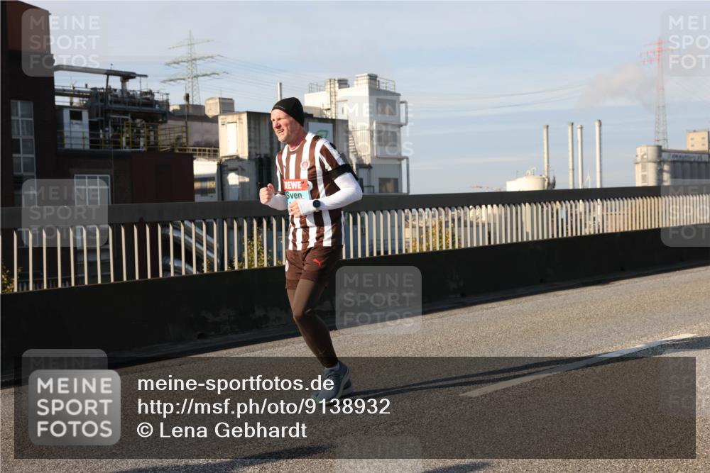 03.10.2025 - Köhlbrandbrückenlauf Lena Gebhardt http://msf.ph/oto/9138932 03.10.2025 09:56:38 Position 2  meine-sportfotos.de