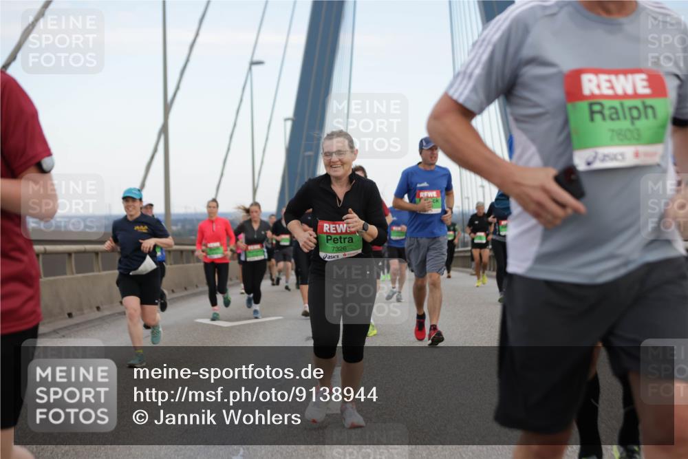 03.10.2025 - Köhlbrandbrückenlauf Jannik Wohlers http://msf.ph/oto/9138944 03.10.2025 15:28:37 Position 1 7326, 7600 meine-sportfotos.de