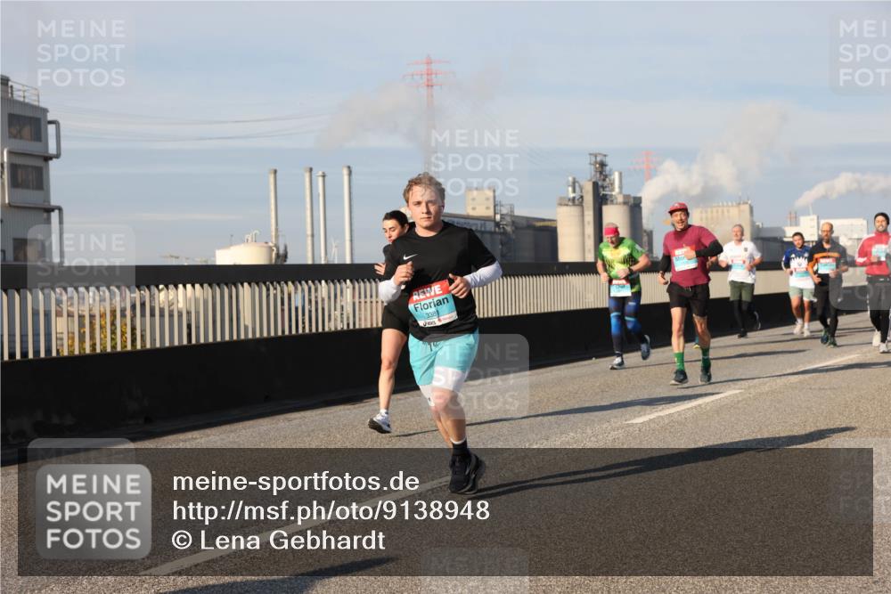 03.10.2025 - Köhlbrandbrückenlauf Lena Gebhardt http://msf.ph/oto/9138948 03.10.2025 09:56:39 Position 2 338 meine-sportfotos.de