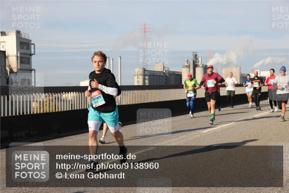 03.10.2025 - Köhlbrandbrückenlauf Lena Gebhardt http://msf.ph/oto/9138960 03.10.2025 09:56:40 Position 2 3381, 50 meine-sportfotos.de