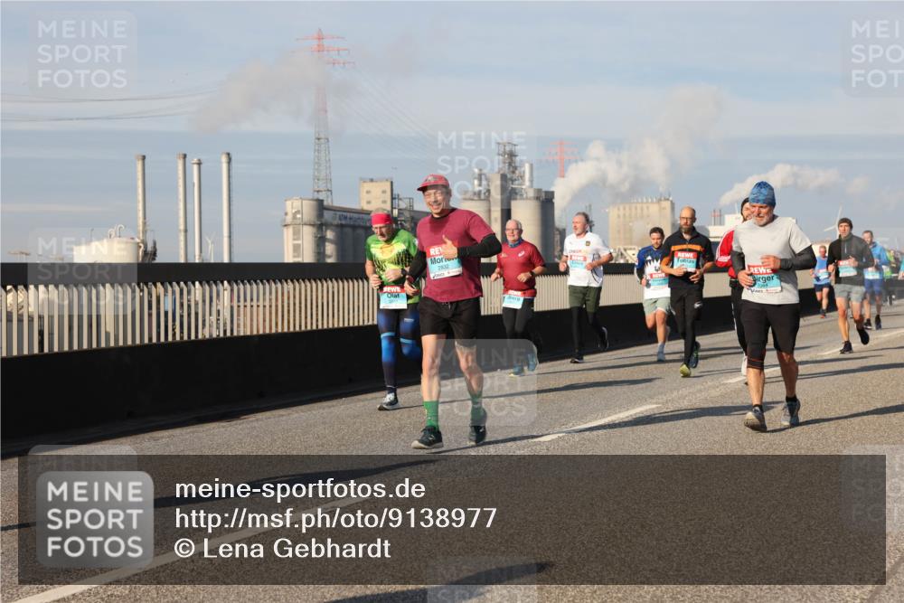 03.10.2025 - Köhlbrandbrückenlauf Lena Gebhardt http://msf.ph/oto/9138977 03.10.2025 09:56:41 Position 2 2832 meine-sportfotos.de