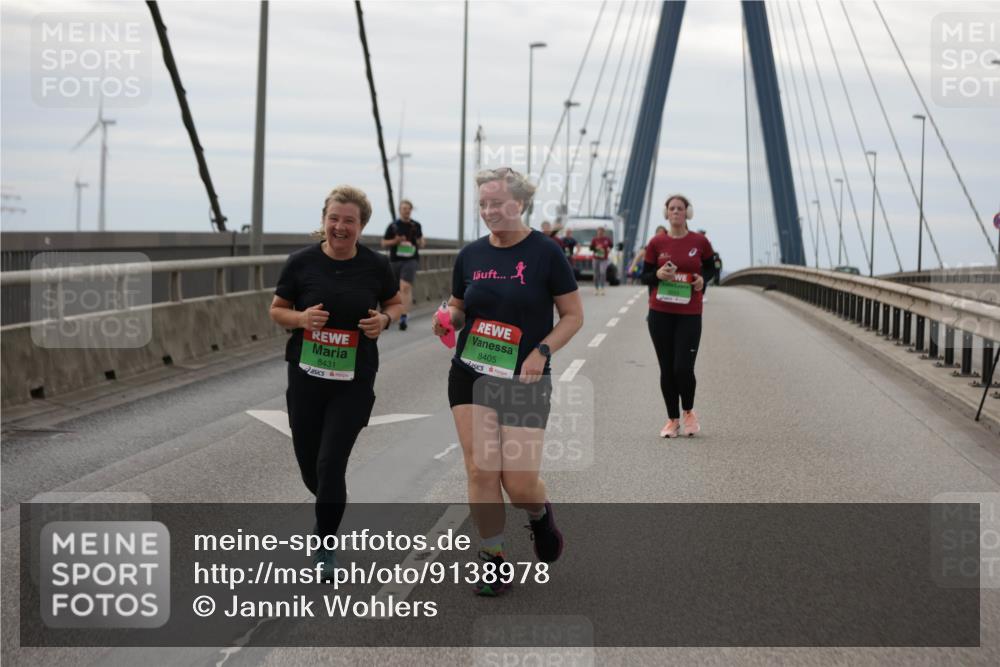 03.10.2025 - Köhlbrandbrückenlauf Jannik Wohlers http://msf.ph/oto/9138978 03.10.2025 16:09:34 Position 1 8431, 8405 meine-sportfotos.de