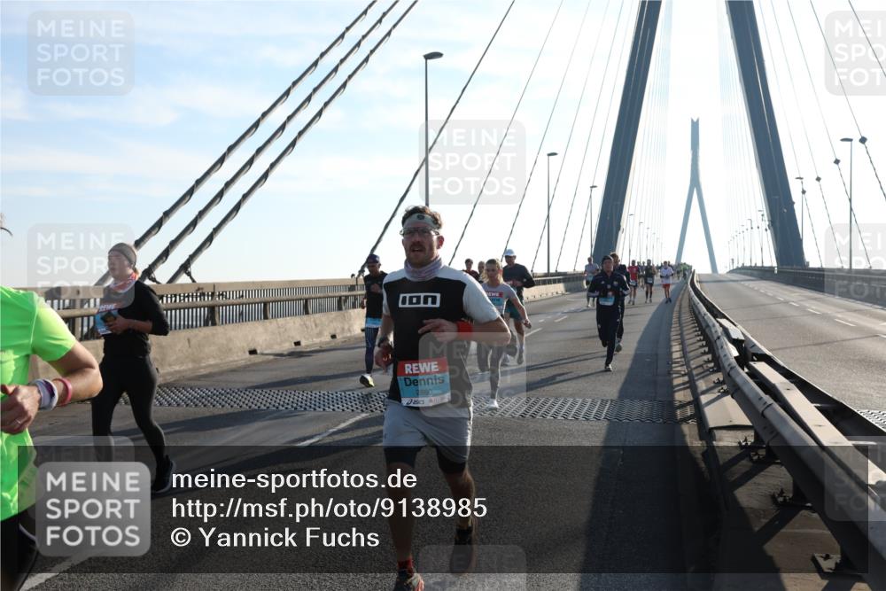 03.10.2025 - Köhlbrandbrückenlauf Yannick Fuchs http://msf.ph/oto/9138985 03.10.2025 08:23:21 Position 2 2880 meine-sportfotos.de
