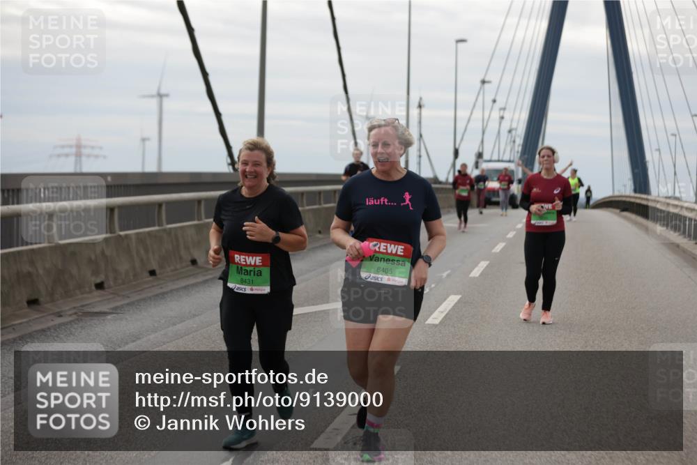 03.10.2025 - Köhlbrandbrückenlauf Jannik Wohlers http://msf.ph/oto/9139000 03.10.2025 16:09:35 Position 1 8431, 8405 meine-sportfotos.de
