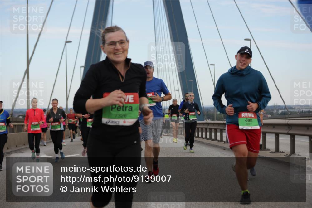 03.10.2025 - Köhlbrandbrückenlauf Jannik Wohlers http://msf.ph/oto/9139007 03.10.2025 15:28:39 Position 1 7326, 8817 meine-sportfotos.de