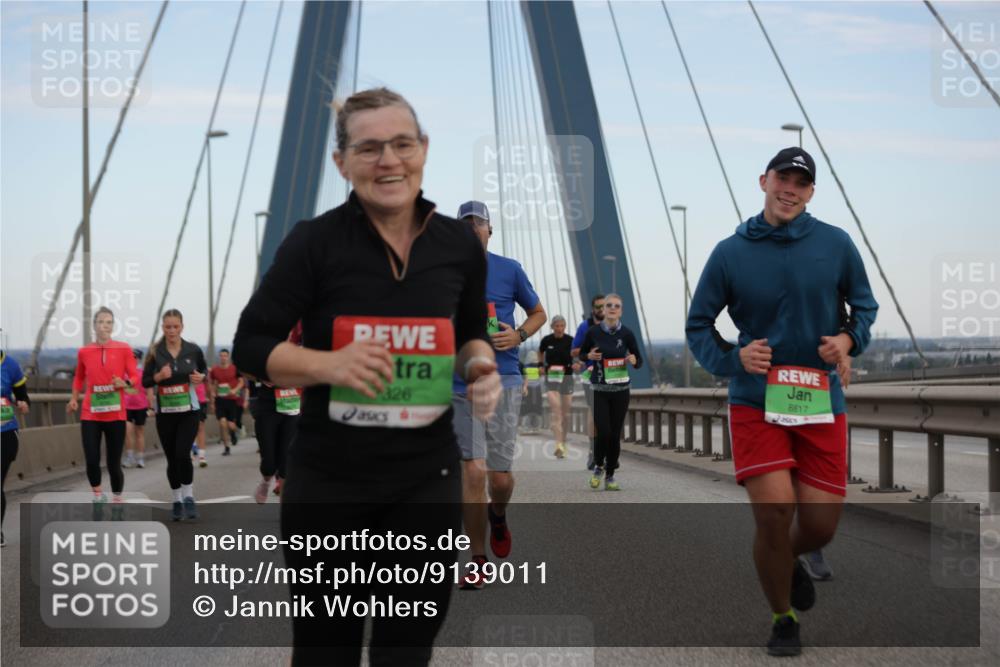 03.10.2025 - Köhlbrandbrückenlauf Jannik Wohlers http://msf.ph/oto/9139011 03.10.2025 15:28:39 Position 1 326, 8817 meine-sportfotos.de