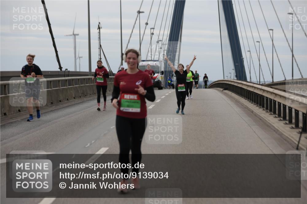 03.10.2025 - Köhlbrandbrückenlauf Jannik Wohlers http://msf.ph/oto/9139034 03.10.2025 16:09:36 Position 1  meine-sportfotos.de