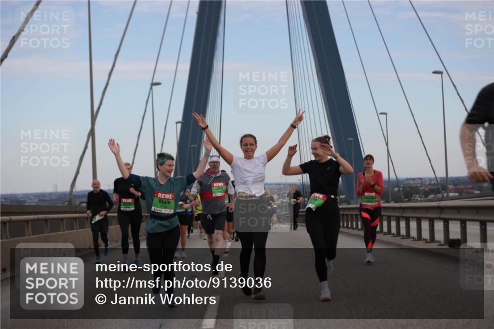 03.10.2025 - Köhlbrandbrückenlauf Jannik Wohlers http://msf.ph/oto/9139036 03.10.2025 15:29:34 Position 1 7716 meine-sportfotos.de