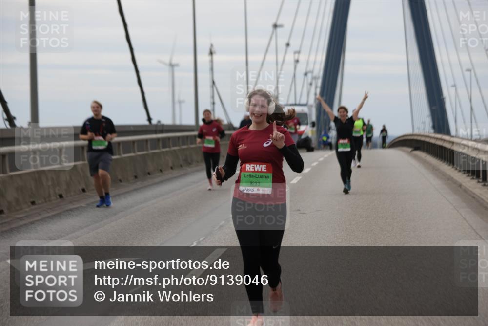 03.10.2025 - Köhlbrandbrückenlauf Jannik Wohlers http://msf.ph/oto/9139046 03.10.2025 16:09:37 Position 1 9233 meine-sportfotos.de