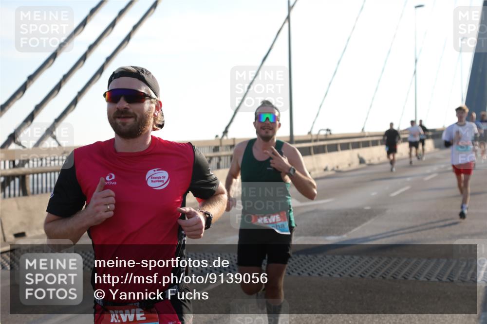 03.10.2025 - Köhlbrandbrückenlauf Yannick Fuchs http://msf.ph/oto/9139056 03.10.2025 08:23:29 Position 2 73 meine-sportfotos.de