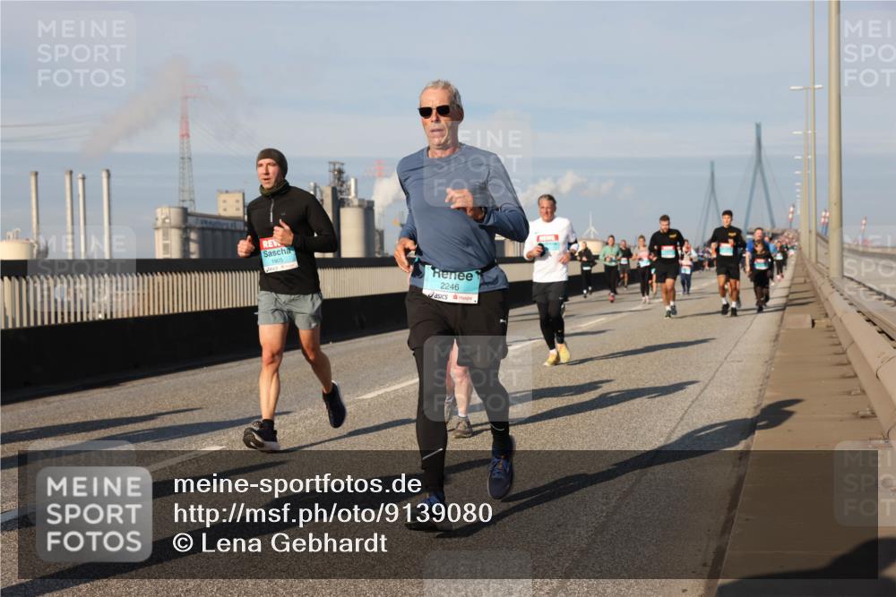 03.10.2025 - Köhlbrandbrückenlauf Lena Gebhardt http://msf.ph/oto/9139080 03.10.2025 09:56:46 Position 2 1905, 2246 meine-sportfotos.de