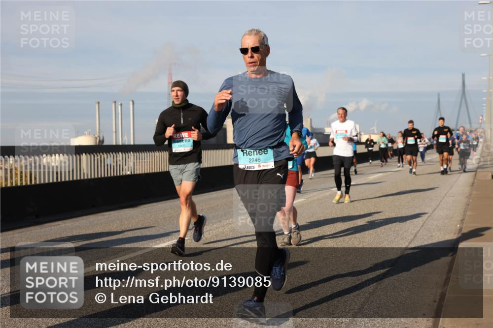 03.10.2025 - Köhlbrandbrückenlauf Lena Gebhardt http://msf.ph/oto/9139085 03.10.2025 09:56:46 Position 2 1905, 2246 meine-sportfotos.de