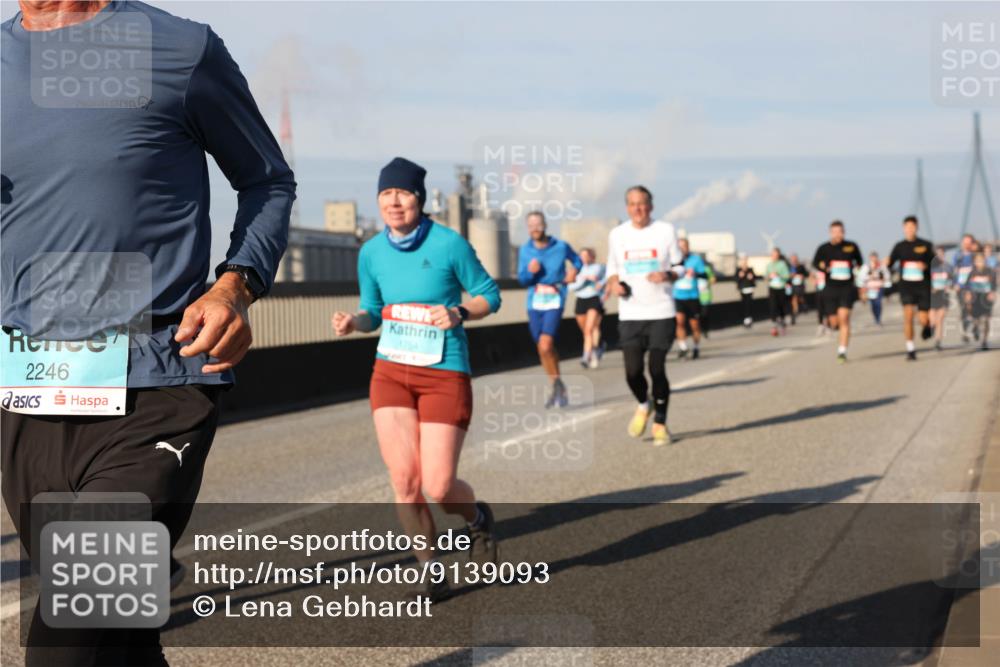 03.10.2025 - Köhlbrandbrückenlauf Lena Gebhardt http://msf.ph/oto/9139093 03.10.2025 09:56:47 Position 2 2246 meine-sportfotos.de