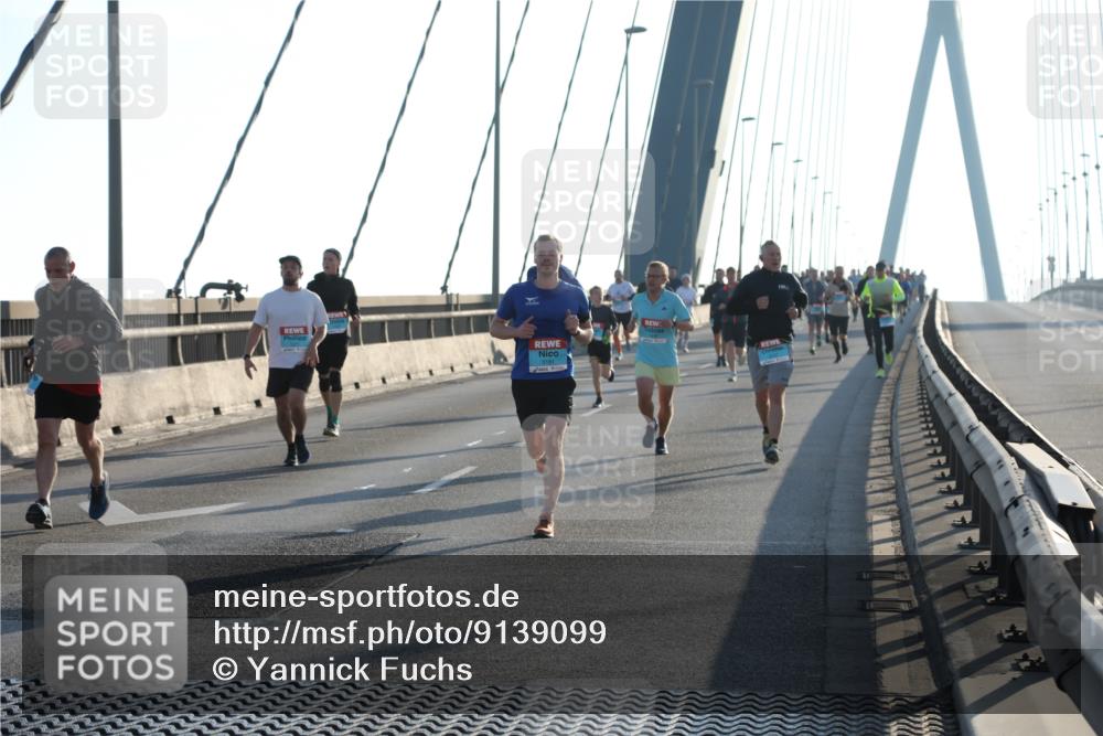 03.10.2025 - Köhlbrandbrückenlauf Yannick Fuchs http://msf.ph/oto/9139099 03.10.2025 08:23:33 Position 2  meine-sportfotos.de