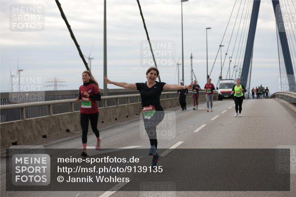 03.10.2025 - Köhlbrandbrückenlauf Jannik Wohlers http://msf.ph/oto/9139135 03.10.2025 16:09:43 Position 1 403 meine-sportfotos.de