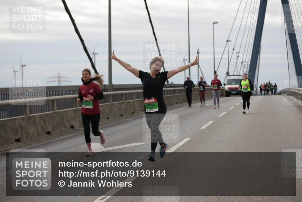 03.10.2025 - Köhlbrandbrückenlauf Jannik Wohlers http://msf.ph/oto/9139144 03.10.2025 16:09:43 Position 1 403 meine-sportfotos.de