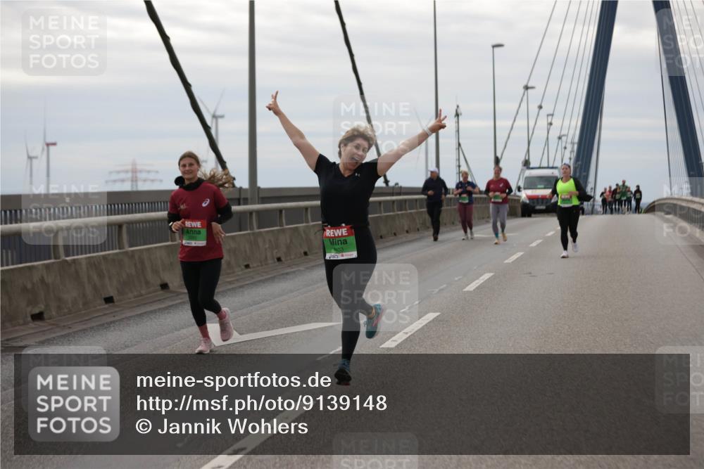 03.10.2025 - Köhlbrandbrückenlauf Jannik Wohlers http://msf.ph/oto/9139148 03.10.2025 16:09:43 Position 1 403 meine-sportfotos.de