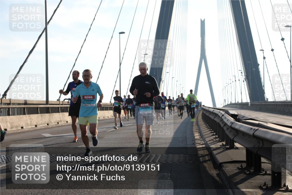 03.10.2025 - Köhlbrandbrückenlauf Yannick Fuchs http://msf.ph/oto/9139151 03.10.2025 08:23:36 Position 2 1639, 3137 meine-sportfotos.de