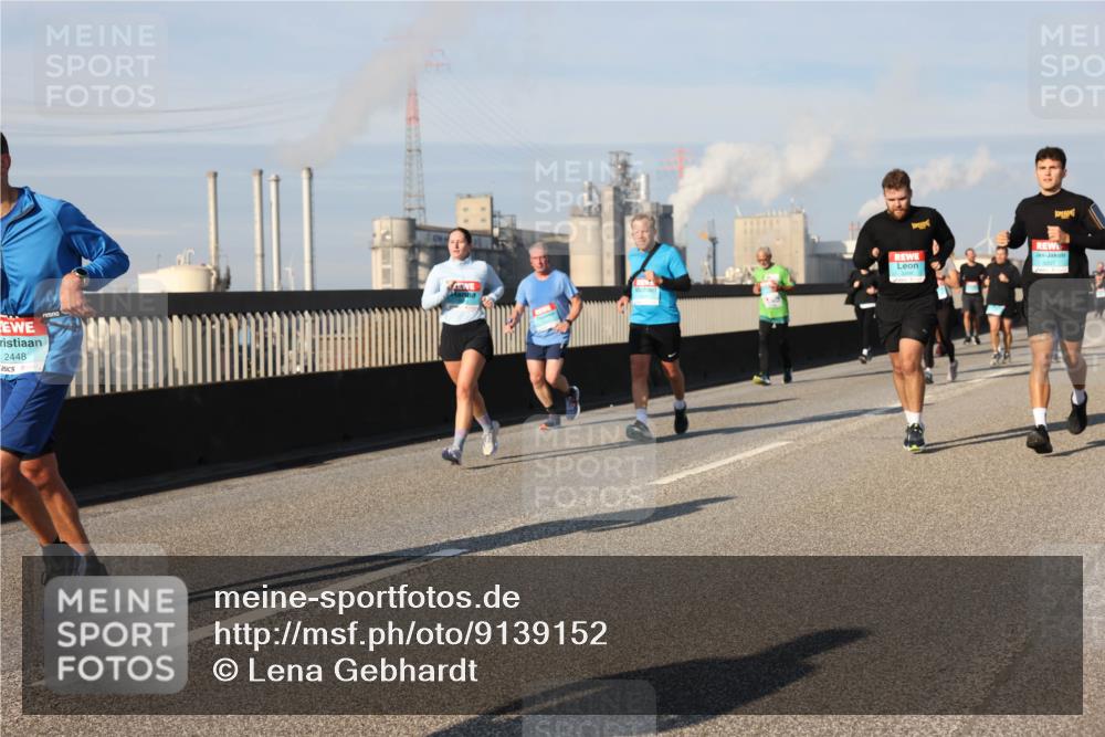 03.10.2025 - Köhlbrandbrückenlauf Lena Gebhardt http://msf.ph/oto/9139152 03.10.2025 09:56:50 Position 2 2448, 3207 meine-sportfotos.de