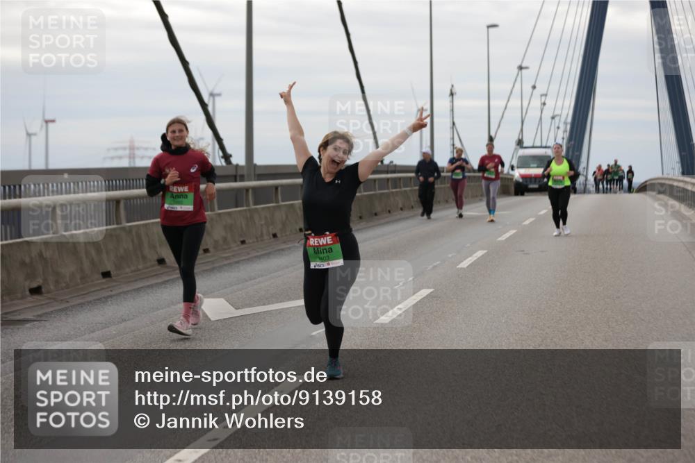 03.10.2025 - Köhlbrandbrückenlauf Jannik Wohlers http://msf.ph/oto/9139158 03.10.2025 16:09:43 Position 1 8403 meine-sportfotos.de