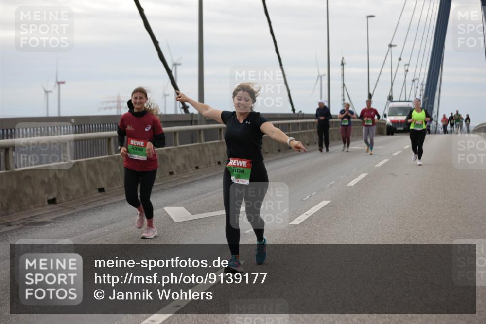 03.10.2025 - Köhlbrandbrückenlauf Jannik Wohlers http://msf.ph/oto/9139177 03.10.2025 16:09:43 Position 1 103 meine-sportfotos.de