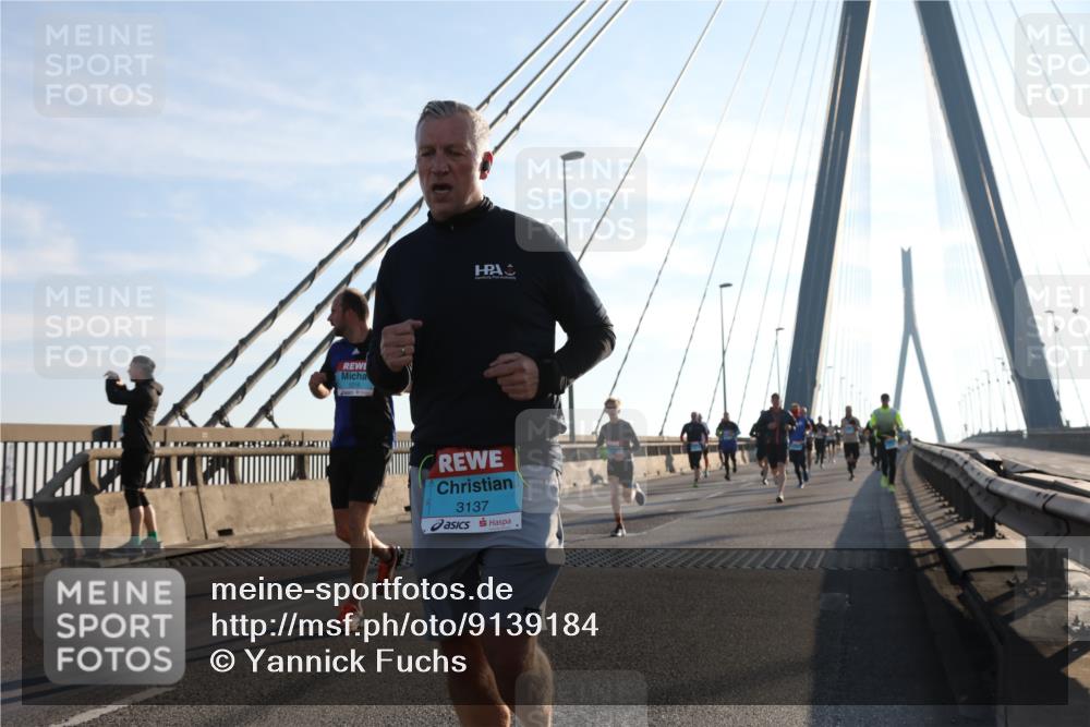 03.10.2025 - Köhlbrandbrückenlauf Yannick Fuchs http://msf.ph/oto/9139184 03.10.2025 08:23:39 Position 2 1215, 201, 3137 meine-sportfotos.de