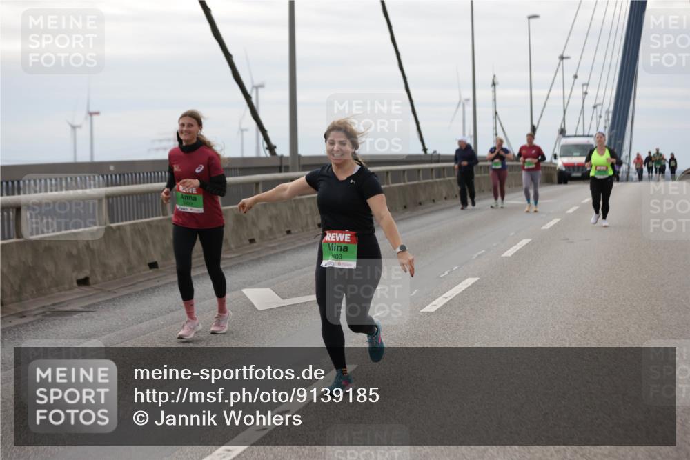 03.10.2025 - Köhlbrandbrückenlauf Jannik Wohlers http://msf.ph/oto/9139185 03.10.2025 16:09:43 Position 1 4403 meine-sportfotos.de