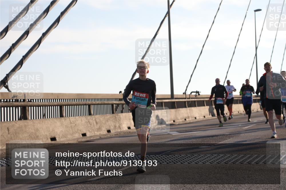 03.10.2025 - Köhlbrandbrückenlauf Yannick Fuchs http://msf.ph/oto/9139193 03.10.2025 08:23:40 Position 2 2997 meine-sportfotos.de