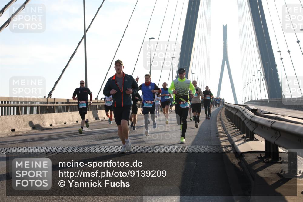 03.10.2025 - Köhlbrandbrückenlauf Yannick Fuchs http://msf.ph/oto/9139209 03.10.2025 08:23:41 Position 2  meine-sportfotos.de