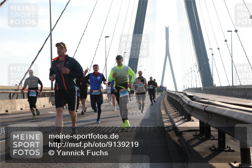03.10.2025 - Köhlbrandbrückenlauf Yannick Fuchs http://msf.ph/oto/9139219 03.10.2025 08:23:42 Position 2  meine-sportfotos.de
