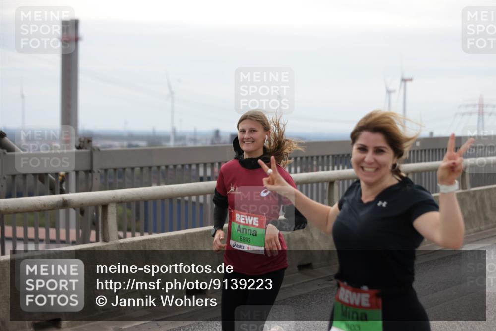 03.10.2025 - Köhlbrandbrückenlauf Jannik Wohlers http://msf.ph/oto/9139223 03.10.2025 16:09:45 Position 1 8893, 03 meine-sportfotos.de