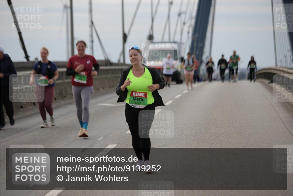 03.10.2025 - Köhlbrandbrückenlauf Jannik Wohlers http://msf.ph/oto/9139252 03.10.2025 16:09:46 Position 1 8512 meine-sportfotos.de