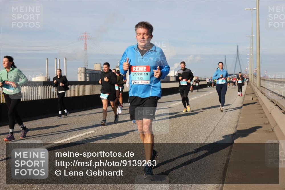 03.10.2025 - Köhlbrandbrückenlauf Lena Gebhardt http://msf.ph/oto/9139263 03.10.2025 09:56:56 Position 2 1752 meine-sportfotos.de